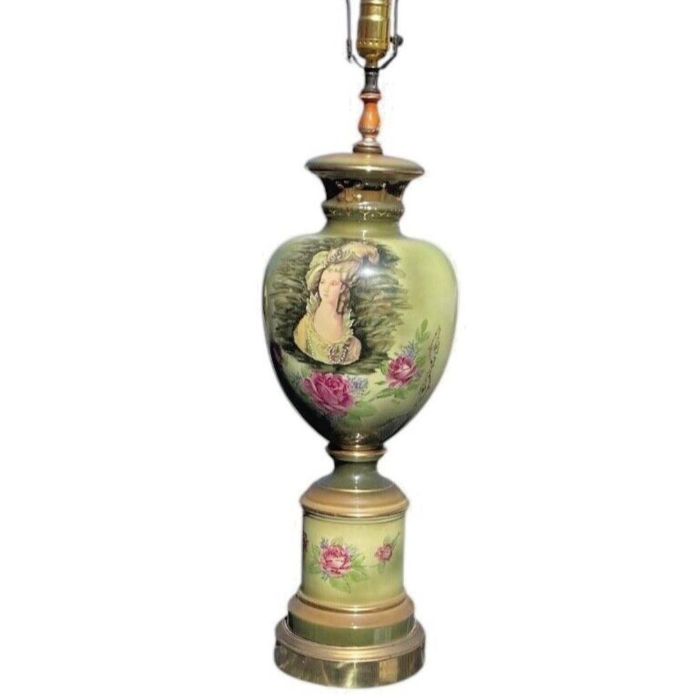 Early 20th Century Hand-Painted European Porcelain Table Lamp;